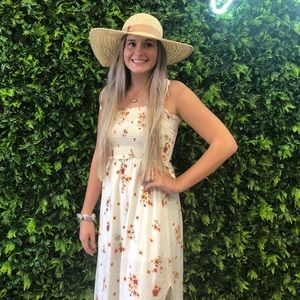 Meet your Posher, Abigail